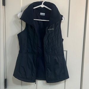 Columbia Navy Quilted Vest
